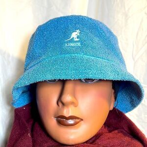 KANGOL BUCKET BABY BLUE